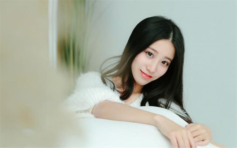 黄仁勋年内第三次访华，用这个词形容中国AI产业